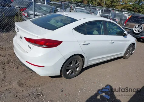2017 Hyundai Elantra Se из США, поврежденный, VIN 5NPD84LFXHH026556